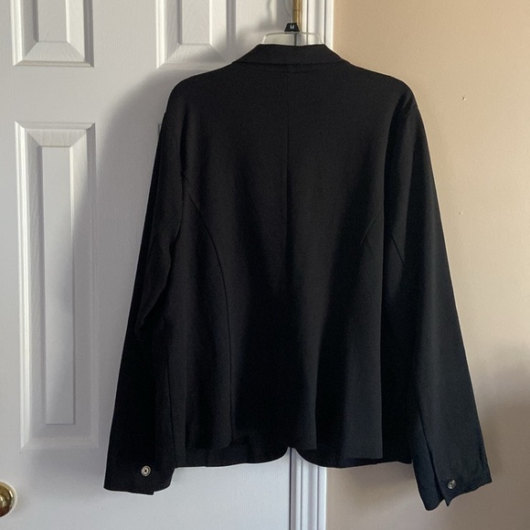 Cato Women’s Navy Blue Blazer Size 22W Plus Size - Picture 3 of 6